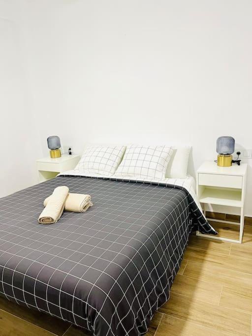 New Spacious And Cozy Apartment - Malaga Exterior photo