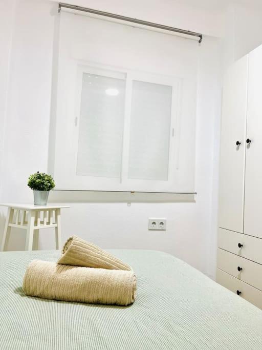 New Spacious And Cozy Apartment - Malaga Exterior photo