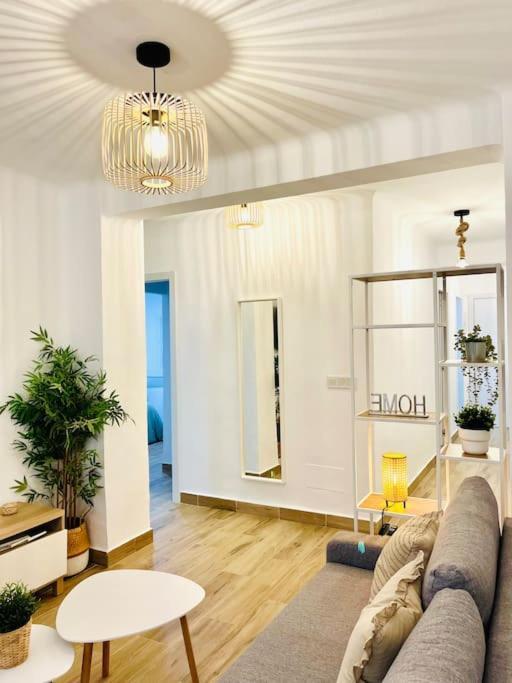 New Spacious And Cozy Apartment - Malaga Exterior photo